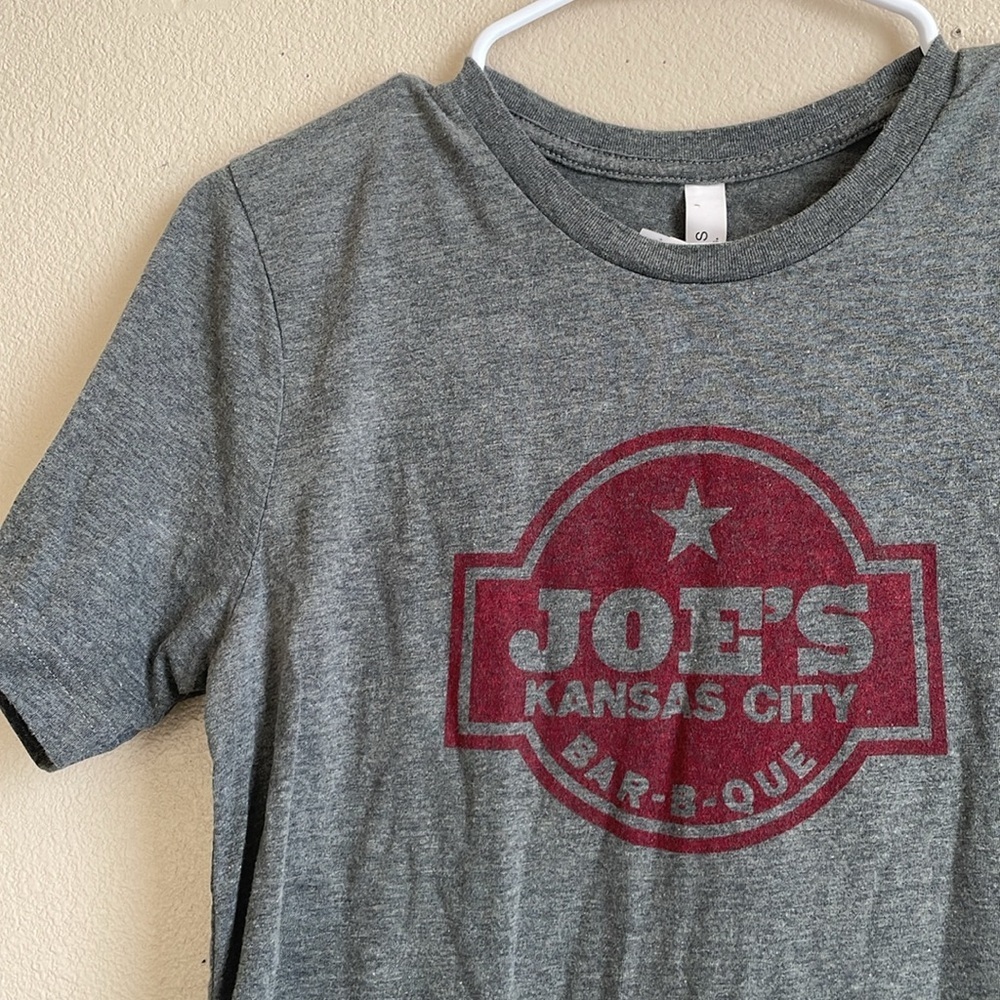 Joe’s Kansas City Bar-B-Que Tee Shirt Size Medium‎
